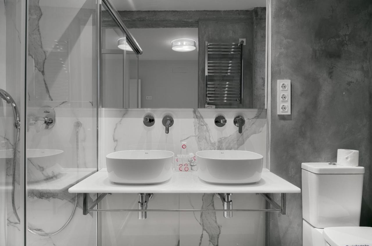 Six Apartments By Caleta Homes Μάλαγα Εξωτερικό φωτογραφία